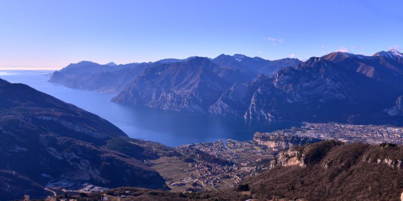Heute: Gardasee von oben ...